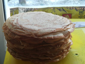 А у нас блинчики к чаю  из душица. И мелисы.